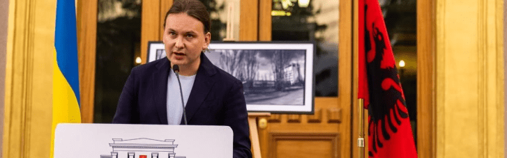 Украинская выставка Александра Тищенко о Чернобыле в парламенте Албании получила поддержку вице-спикера Клодианы Спахиу