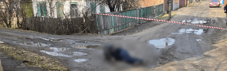 В Славянске неизвестный мужчина застрелил полицейского во время проверки документов