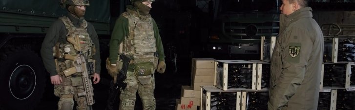 "Украинская команда" передала бойцам спецподразделения ГУР "Артан" очередную партию FPV-дронов