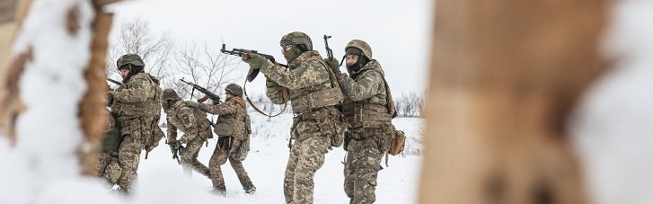 Силы обороны ликвидировали 990 российских оккупантов и 8 танков за сутки, — Генштаб