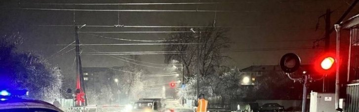 В Україні через погоду Кабмін рекомендує перейти на дистанційний режим праці