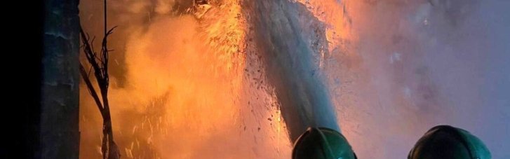 Россияне обстреляли Херсон, ранены два человека