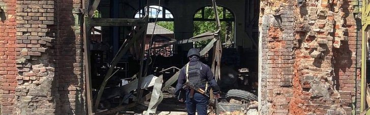 Ворожі дрони атакували Чернігівщину: під ударами були будинки, АЗС, автівки та енергетика