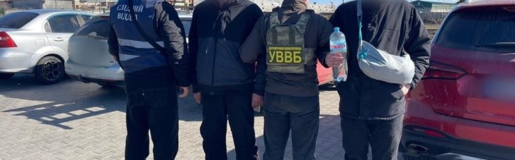 В одном из пунктов пропуска в Одесской области мужчина пытался подкупить пограничника.