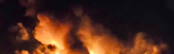 Ночью россияне ударили по Днепру дронами: вспыхнул пожар