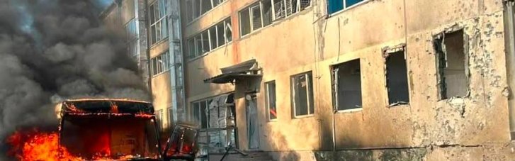 Вранці росіяни вдарили по ліцею в Миколаєві (ВІДЕО)