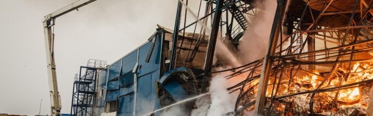 Через російський удар на Харківщині горить американське підприємство