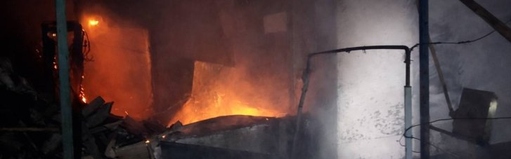 На Днепропетровщине от российских ударов пострадали четверо гражданских, горели дома (ФОТО)