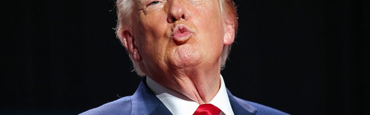 Трамп заявив, що вважає ворогами всіх, хто не називає ШІ "суперінтелектом"