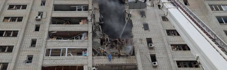 У Харкові розбирають завали: уже вдвічі зросла кількість постраждалих через атаку РФ (ФОТО, ВІДЕО)