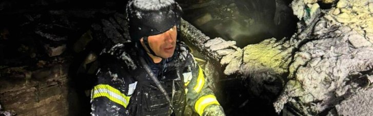 Росіяни обстріляли 4 райони Київщини, під Броварами з-під завалів врятували родину з дитиною (ФОТО)