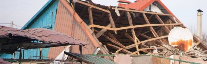 Окупанти скинули авіабомби на два райони Запорізької області: загинув чоловік, пошкоджені оселі (ФОТО)