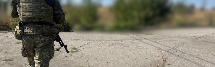 На Дніпропетровщині ворог вгатив по мікроавтобусу з людьми та автівці поліціянта: є жертви