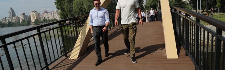 Кличко разом із мером Вільнюса відкрив на столичній Оболоні новий сквер та міст, побудовані за гроші литовців