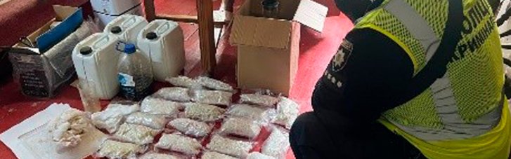 На Харківщині ліквідували нарколабораторію та вилучили психотропів на понад 12,8 млн грн