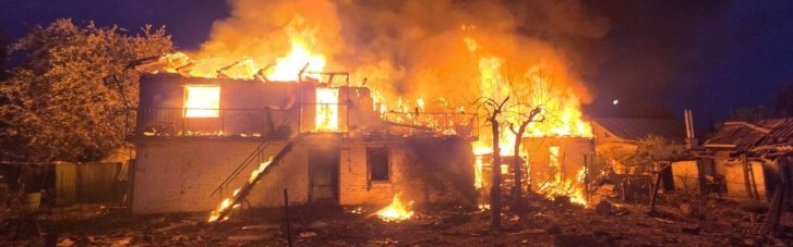 Рашисты с утра убили женщину и 4-летнего ребенка в Чернигове. Еще один ребенок ранен