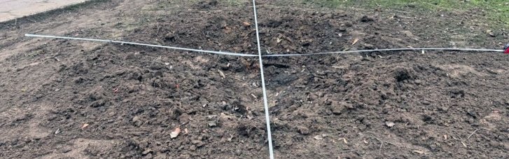 В Херсонской области из-за обстрелов один человек погиб и 10 ранены, среди пострадавших — двое детей и трое полицейских