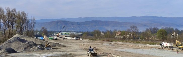В Закарпатье продолжается строительство нового пункта пропуска
