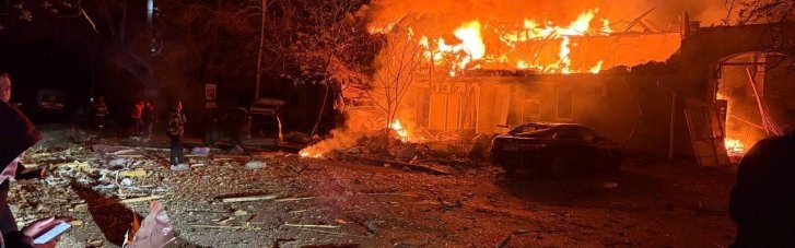 Россияне ударили по жилым кварталам Одессы: есть пострадавшие, повреждены дома (ФОТО)