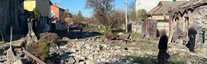 На Харківщині внаслідок ударів росіян загинула жінка, серед поранених – півторарічний хлопчик