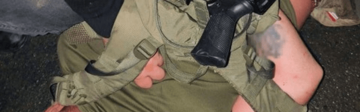 На Хмельниччині п'яний чоловік відкрив стрілянину біля ТЦК: його затримали