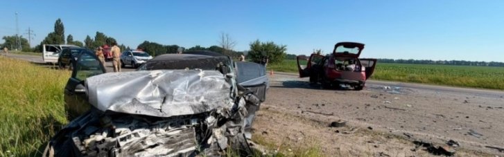 На Київщині в жахливій ДТП загинули п'ятеро людей