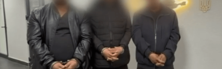 Група ромів на Закарпатті  із палицями напала на працівників ТЦК