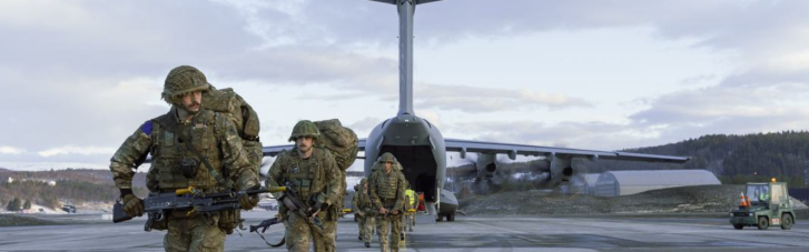 Во Франции обсудили возможность развертывания в Украине двух бригад