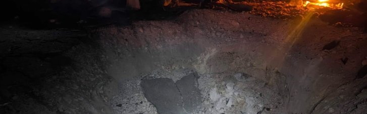 Спасатели показали, как в столице тушили пожары после обстрелов (ФОТО)