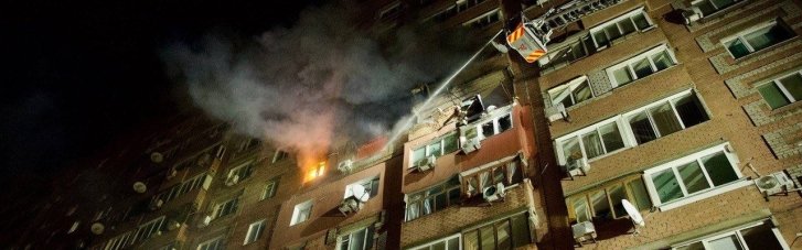 Россияне ночью атаковали Днепр: погибли два человека, повреждена многоэтажка