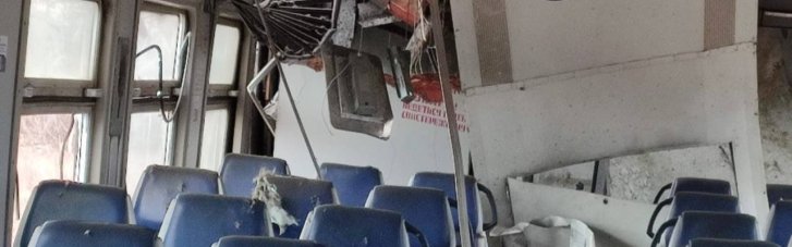 Окупанти вдарили дроном по електричці під Харковом, загинув пасажир