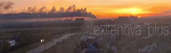 В России с ночи горит, подожженный дронами ВСУ, завод "Тольяттикаучук"