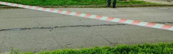 В Днепре взорвался припаркованный автомобиль: есть раненые