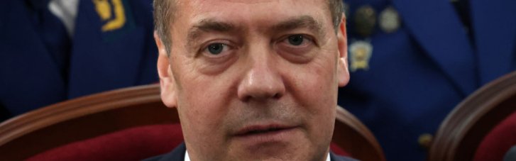 Медведєв пригрозив "прямим ударом" по всіх виробництвах Німеччини