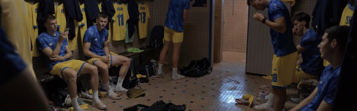 У прокаті стартує документальна стрічка "Гра на перехоплення", що розповідає реальну історію двох братів під час війни