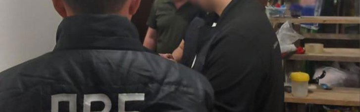 В Тернопольской области разоблачили работника ТЦК, который помогал избежать мобилизации за 20 тыс. долларов