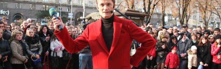 В Сети организаторов возрожденного "Караоке на Майдане" обвинили во взяточничестве и присвоении $1000