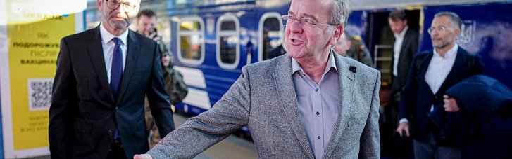 В Киев прибыл министр обороны Германии: какова цель визита