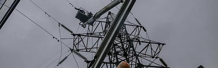 Кількість ударів по енергооб’єктах Києва з літа зросла в 4 рази, а уряд замість допомоги блокує кошти громад на підготовку до зими, — експерт