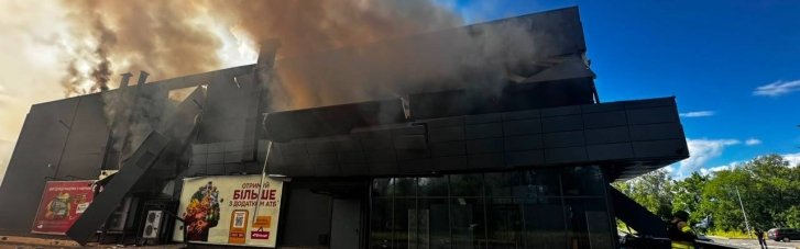 Удар по АТБ в Чернігові: кількість поранених зросла, серед загиблих є дитина