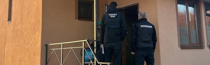 В медучреждениях по всей стране Нацполиция проводит одновременно 70 обысков