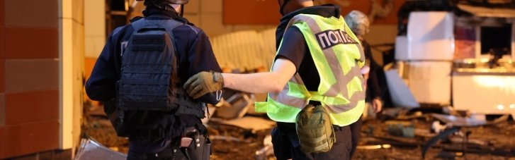 У поліції показали наслідки атаки на ТРЦ у Сумах (ВІДЕО)