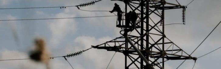 Після російської атаки 21 тисяча споживачів Славутича - без світла