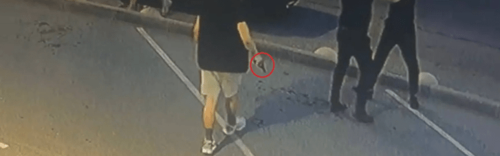 В Киеве полицейские задержали правонарушителя, который во время дорожного конфликта выстрелил в мужчину 9 раз (ФОТО)