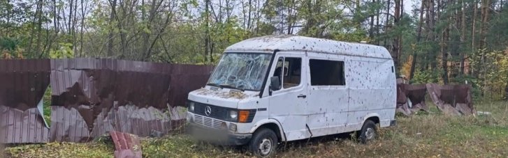 От ударов по Киевщине повреждены частные дома и авто, пострадала женщина (ФОТО)