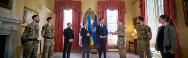Зеленський, Стармер і Рютте у тристоронньому форматі обговорили спільне виробництво зброї (ВІДЕО)
