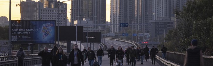 Тунель під Дніпром та інші нісенітниці. Коли киянам розкажуть, як вижити цієї зими
