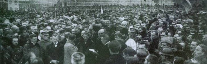 Між демократією та "радянством". Як провідна політична сила Української революції розкололась