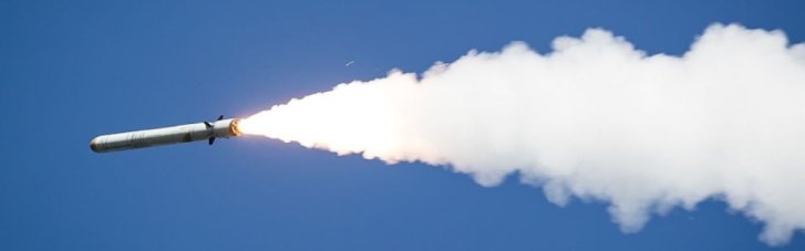 Росіяни спалили "Орєшником" повне зібрання творів Леніна у підвалі