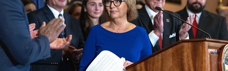 Місце Ліндсі Грема у Сенаті США зайняла сестра політика
